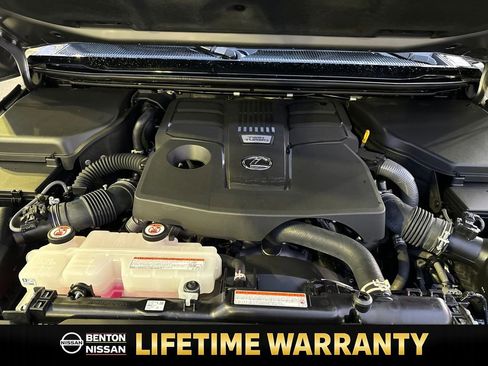 Used 2024 Lexus GX 550 image 23