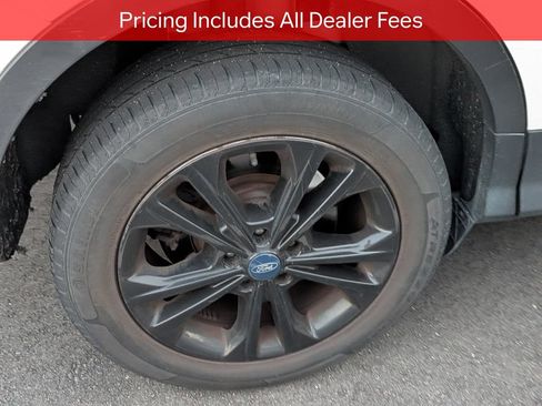 Used 2019 Ford Escape SE FWD image 8