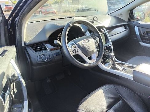 Used 2013 Ford Edge Limited FWD image 19