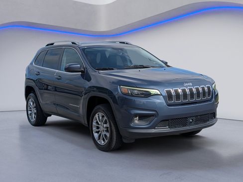 Used 2021 Jeep Cherokee Latitude Lux w/ Trailer Tow Group AWD/4WD image 4