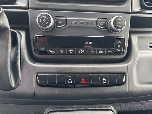 Used 2024 RAM ProMaster 2500 w/ Convenience Group FWD image 26