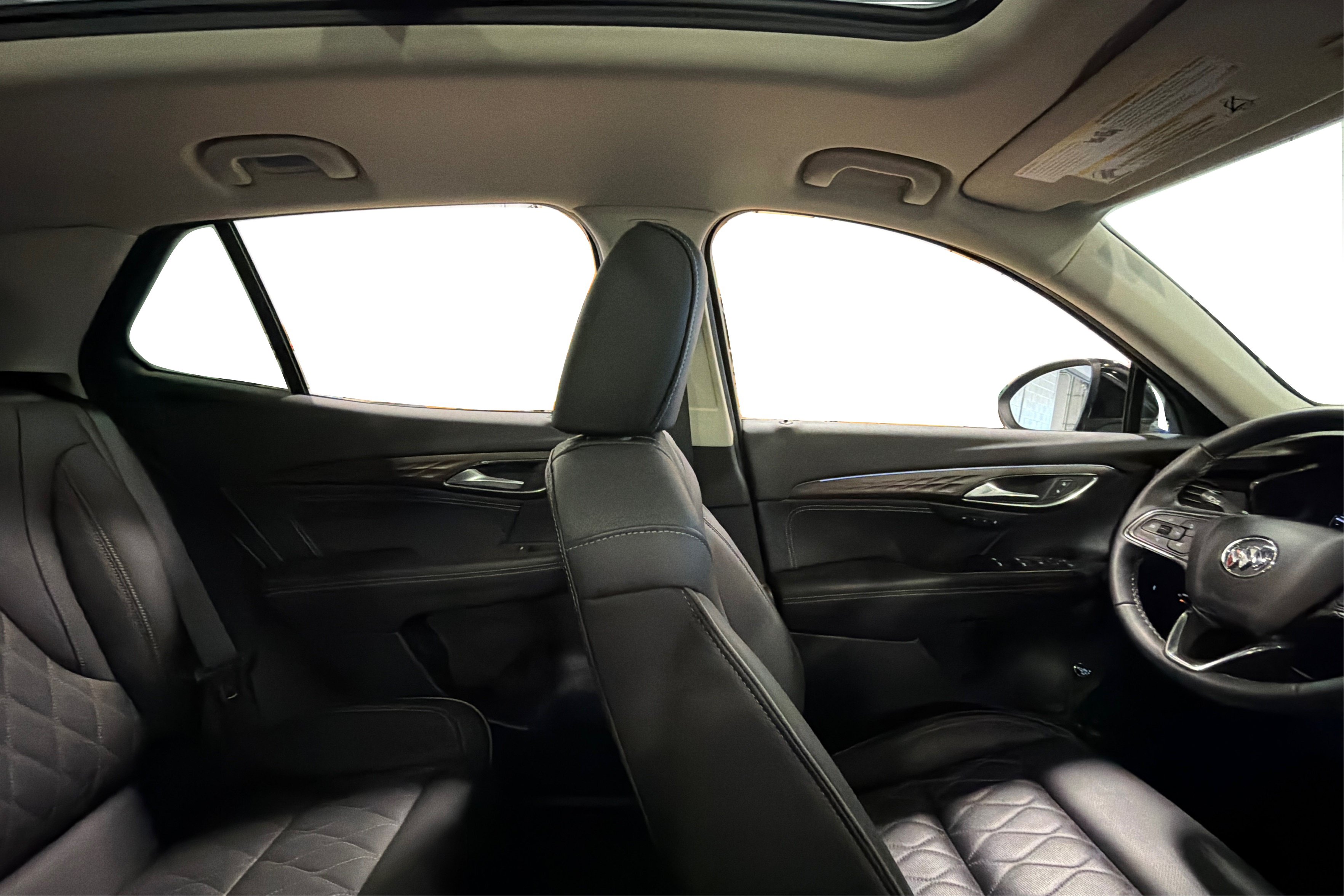 Used 2023 Buick Envision Avenir AWD/4WD image 45