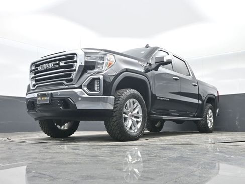 Used 2021 GMC Sierra 1500 SLT w/ SLT Premium Plus Package AWD/4WD image 30