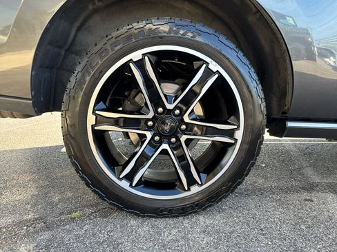 Used 2021 Ford Expedition Limited image 25