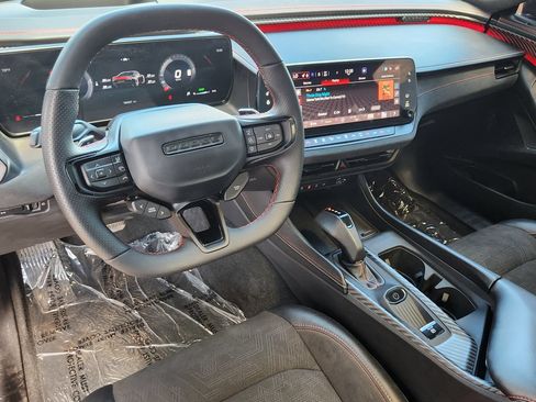 Used 2024 Dodge Charger Daytona Scat Pack w/ Plus Group AWD/4WD image 18