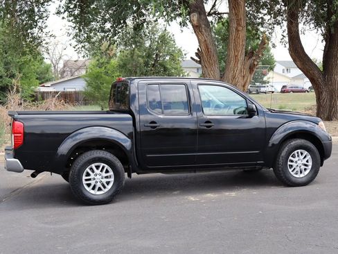 Used 2014 Nissan Frontier SV AWD/4WD image 4