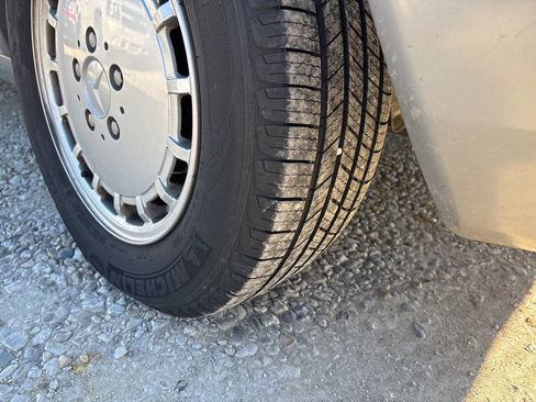 Used 1989 Mercedes-Benz 300 CE Coupe image 10