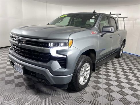 Used 2023 Chevrolet Silverado 1500 RST w/ Z71 Off-Road Package image 4