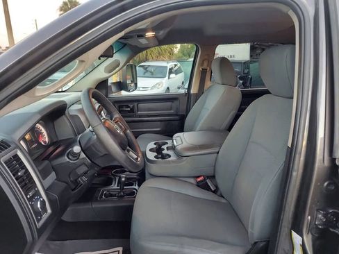 Used 2014 RAM 3500 Tradesman w/ Chrome Appearance Group image 15