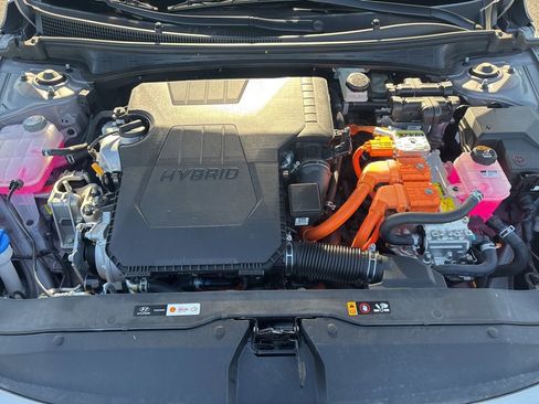 Certified 2025 Hyundai Elantra SEL w/ Cargo Package FWD image 34