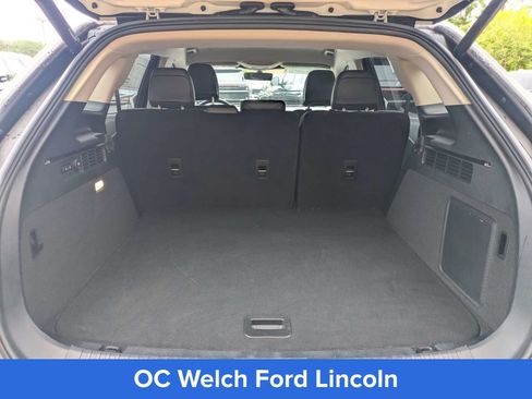 Certified 2022 Lincoln Nautilus FWD w/ Premium Package image 7