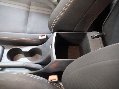 Used 2021 Hyundai Venue image 22