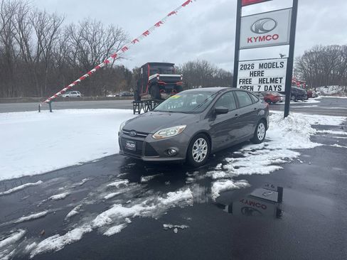Used 2012 Ford Focus SE image 5