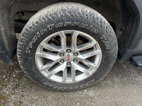 Used 2021 GMC Sierra 1500 SLT w/ SLT Premium Plus Package image 9