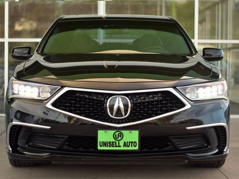 Used 2018 Acura RLX w/ Technology Package FWD image 4