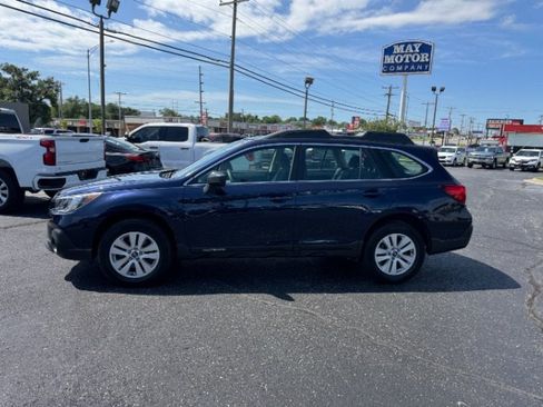 Used 2018 Subaru Outback 2.5i AWD/4WD image 2
