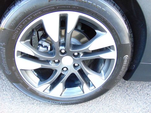 Used 2018 Buick Regal Essence w/ Driver Confidence Package #1 AWD/4WD image 59