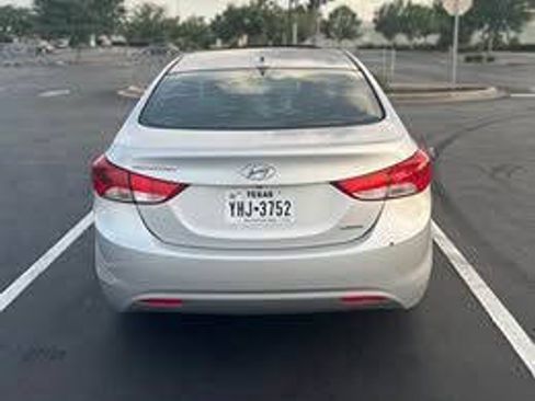 Used 2013 Hyundai Elantra Limited w/ Technology Pkg FWD image 3