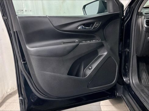 Used 2022 Chevrolet Equinox LT image 9