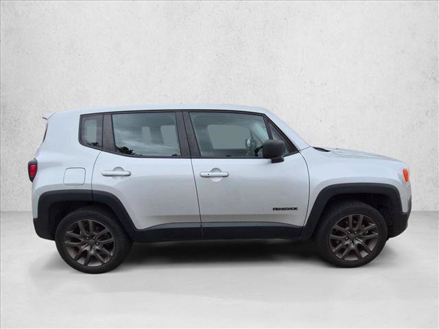 Used 2016 Jeep Renegade Sport w/ Power & Air Group AWD/4WD image 4