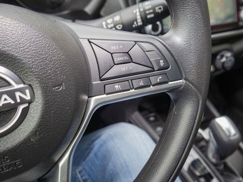 Used 2022 Nissan Kicks SV FWD image 22