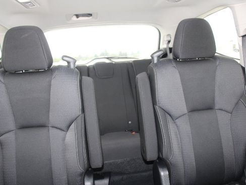 Used 2020 Subaru Ascent Premium w/ Convenience Package AWD/4WD image 23
