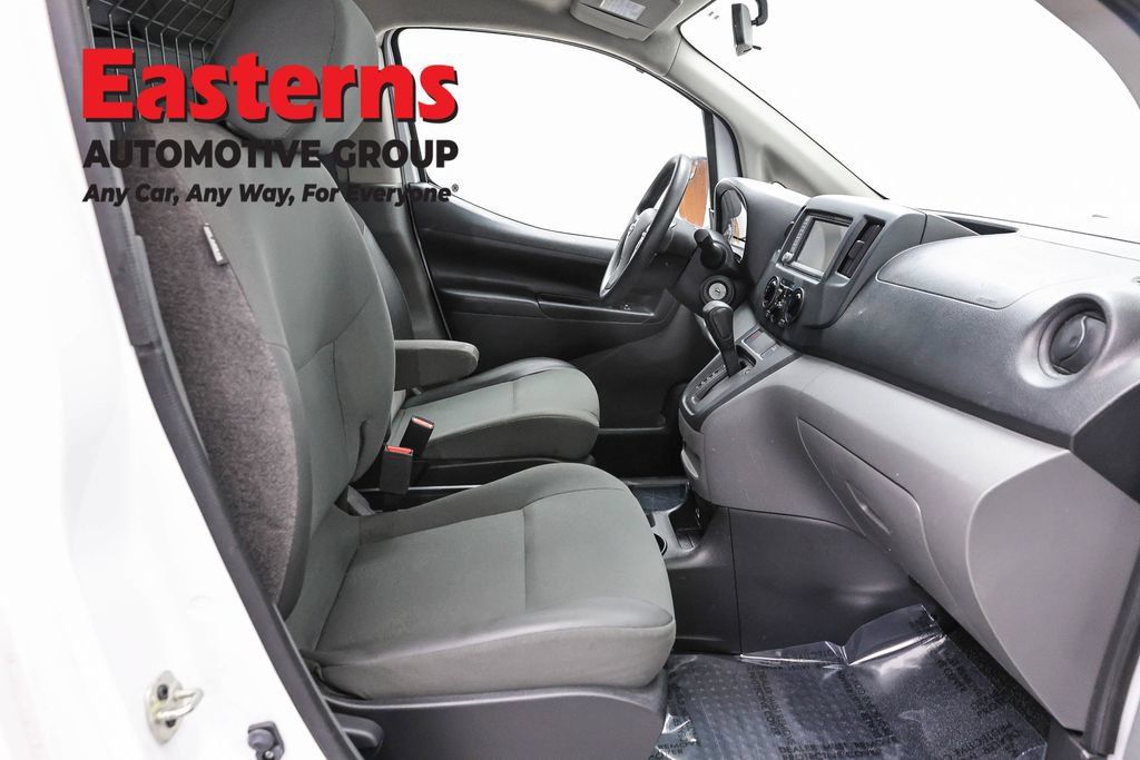 Used 2020 Nissan NV200 SV w/ Back Door Glass Package FWD image 27