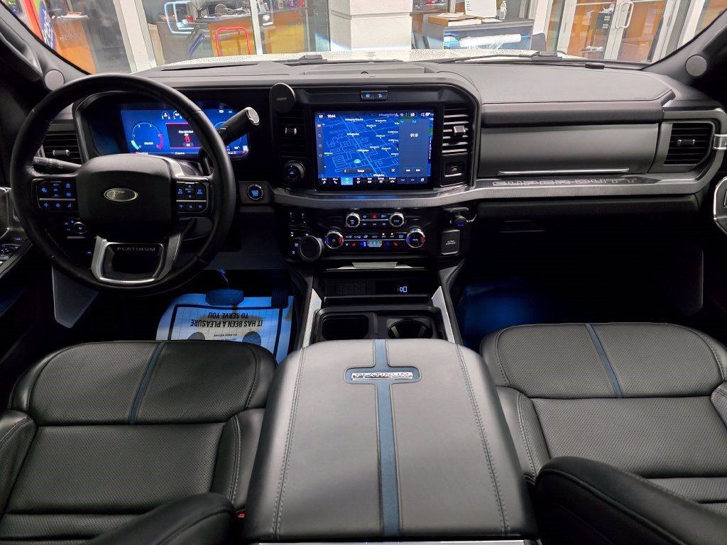 Used 2025 Ford F350 Platinum w/ FX4 Off-Road Package AWD/4WD image 45