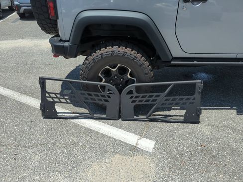 Used 2016 Jeep Wrangler Rubicon AWD/4WD image 19