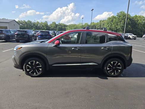 New 2026 Nissan Kicks SV w/ Cold Weather Package AWD/4WD image 5