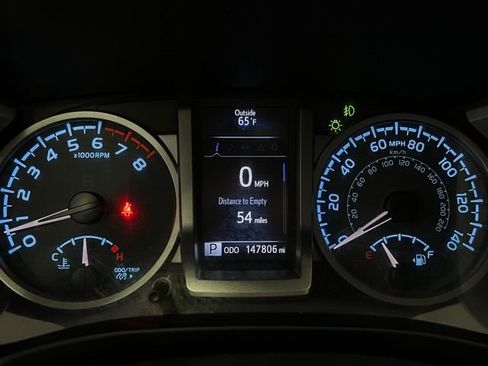 Used 2017 Toyota Tacoma SR5 AWD/4WD image 15
