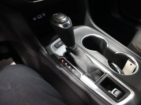 Used 2020 Chevrolet Equinox LT image 29