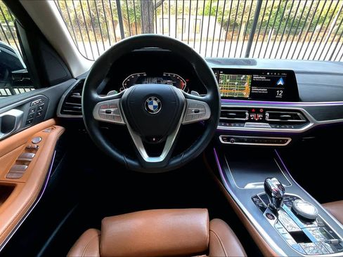 Used 2022 BMW X7 xDrive40i w/ Executive Package image 5
