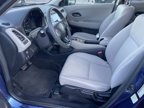 Used 2016 Honda HR-V EX image 9