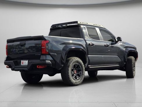 Used 2025 Toyota Tacoma TRD Pro image 32