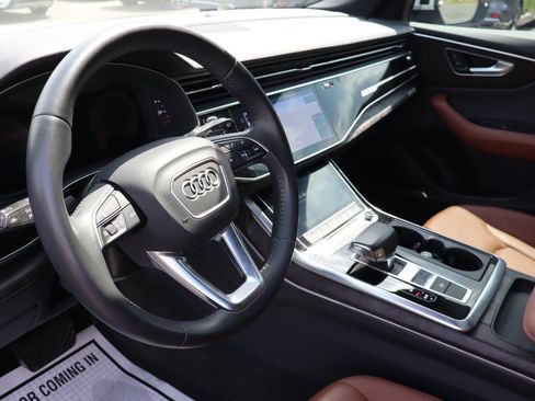 Used 2019 Audi Q8 Premium Plus AWD/4WD image 9
