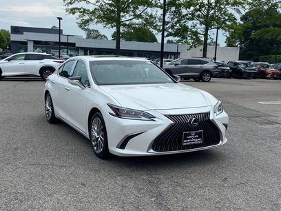Used 2021 Lexus ES 350 Ultra Luxury w/ Accessory Package 2