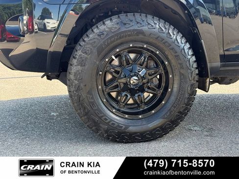 Used 2017 Toyota 4Runner SR5 AWD/4WD image 36