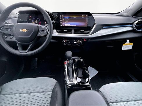 New 2026 Chevrolet Trax LT image 6