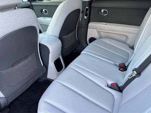 Used 2024 Hyundai Ioniq 5 Limited image 16