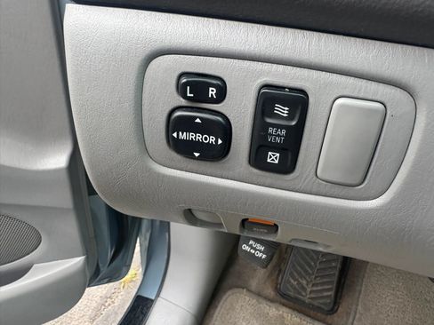 Used 2008 Toyota Sienna CE FWD image 16