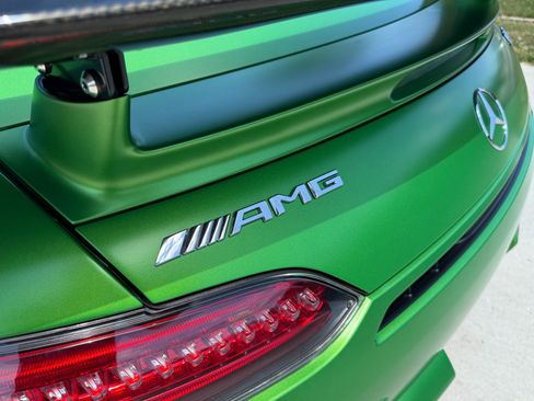 Used 2018 Mercedes-Benz AMG GT R image 32