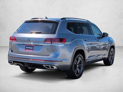 Used 2021 Volkswagen Atlas SE w/ Panoramic Sunroof Package FWD image 5