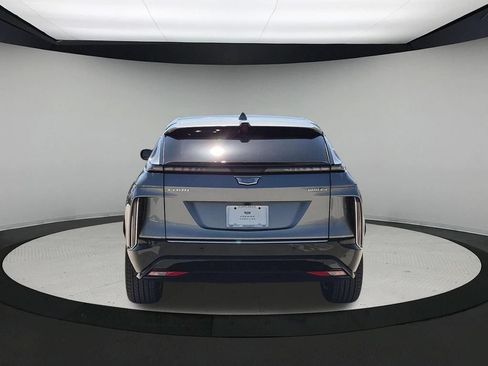 New 2026 Cadillac Lyriq Luxury AWD/4WD image 4
