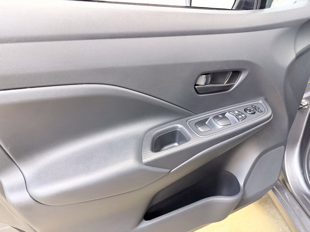Used 2025 Nissan Versa S w/ Trunk Package FWD image 8