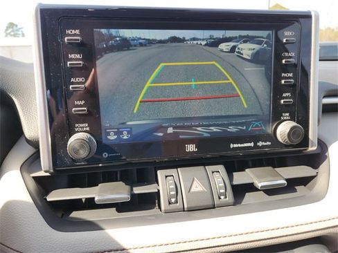 Used 2019 Toyota RAV4 Limited image 22