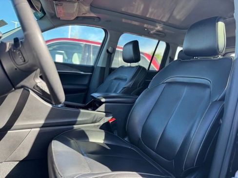 Used 2022 Jeep Grand Cherokee Limited 4xe image 10