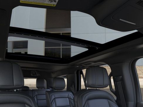 New 2026 Lincoln Navigator Reserve w/ Jet Appearance Package AWD/4WD image 22