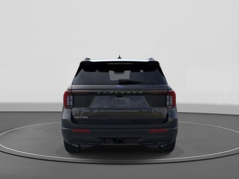 New 2026 Ford Explorer Active RWD image 5