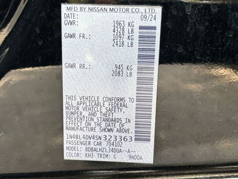 Used 2025 Nissan Altima 2.5 SV FWD image 39